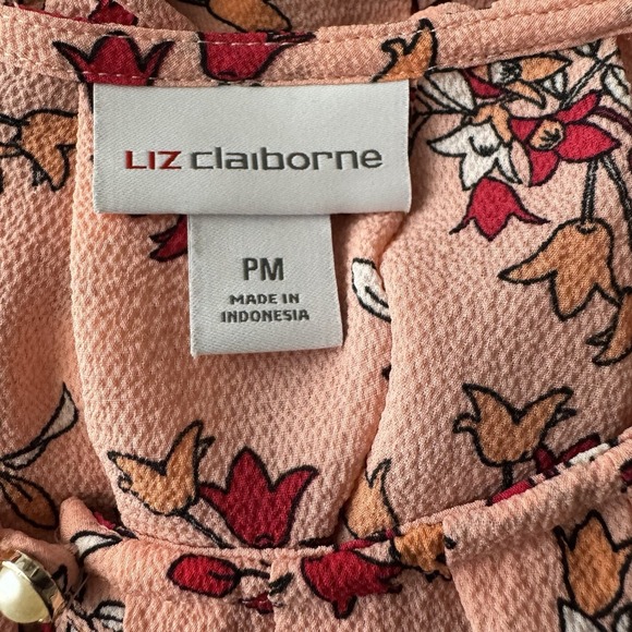 Liz Claiborne Petite M Pink Floral Top Ruffle Sleeve Blouse NWOT‎ - Picture 6 of 7